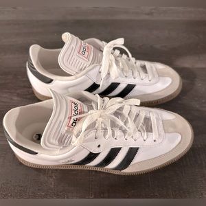Samba Classic Shoes